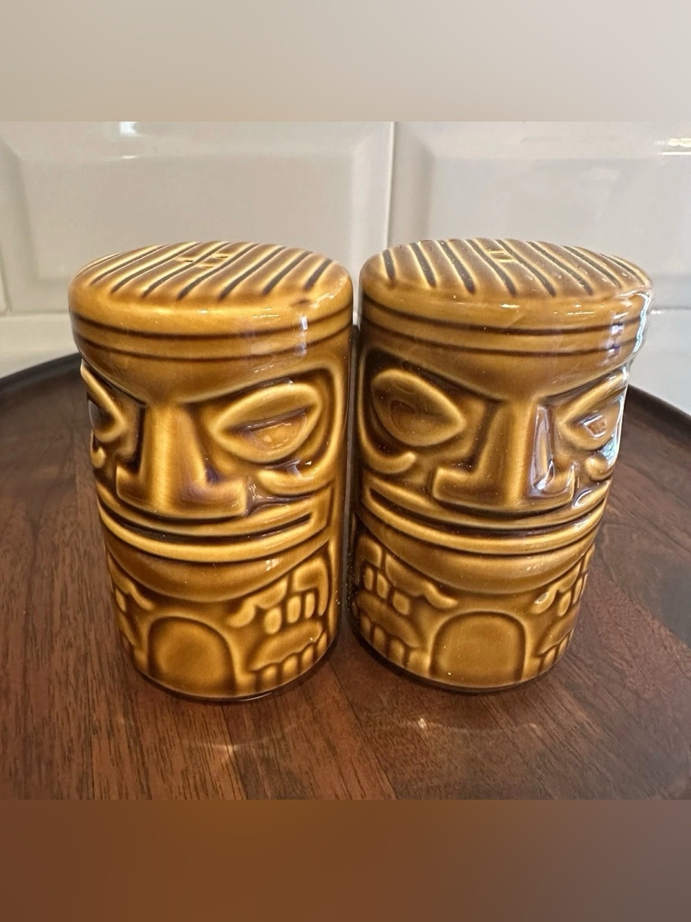 KC Hawaii Money / Lucky Tiki Salt Pepper Shakers Ceramic Set 3.5" Totem Vtg Box